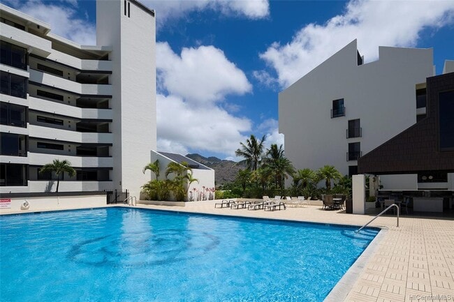 Building Photo - Esplanade on the water