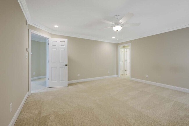 Building Photo - Custom Home in Fantastic Neighborhood!