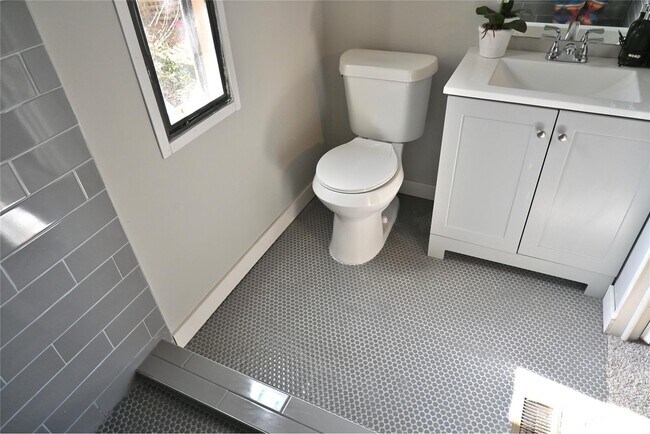 Building Photo - 13721 Brigadier Dr