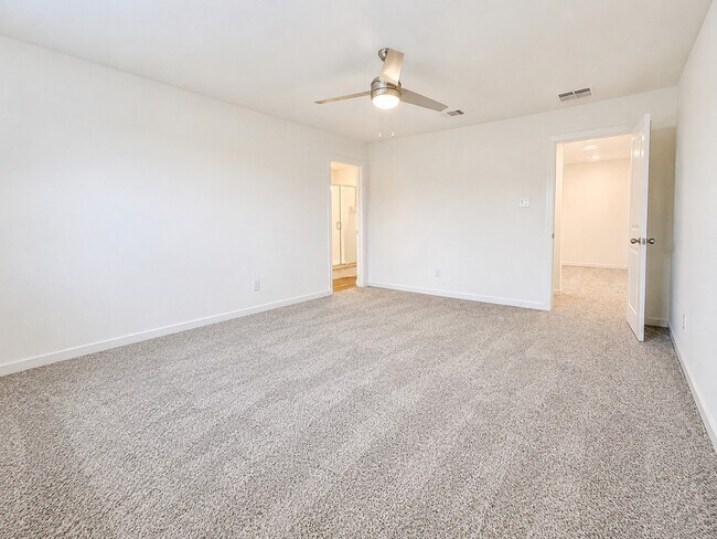 Building Photo - 28146 Meadowlark Sky Dr