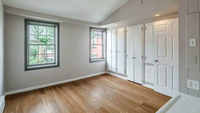 Building Photo - Fishtown Rowhome for Rent