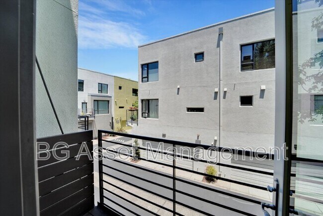 Building Photo - 1766 12th St