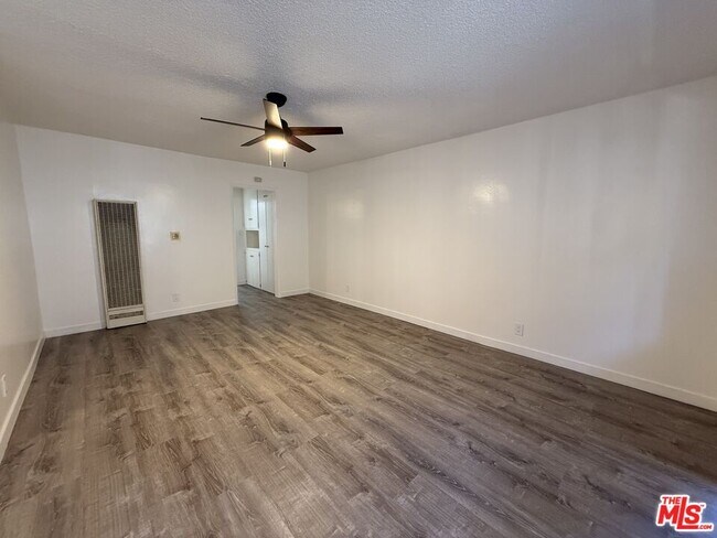 Building Photo - 5811 Harold Way