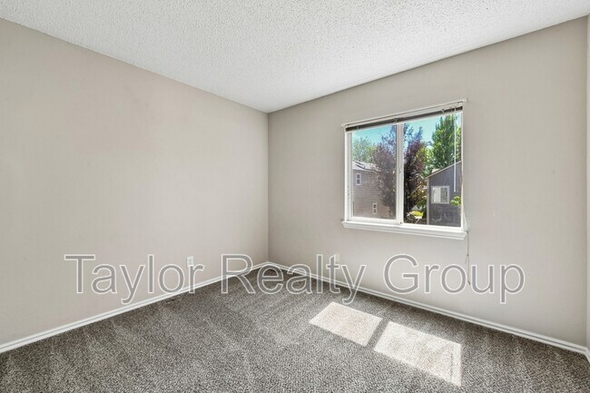 Building Photo - 8728 Starwood Ln