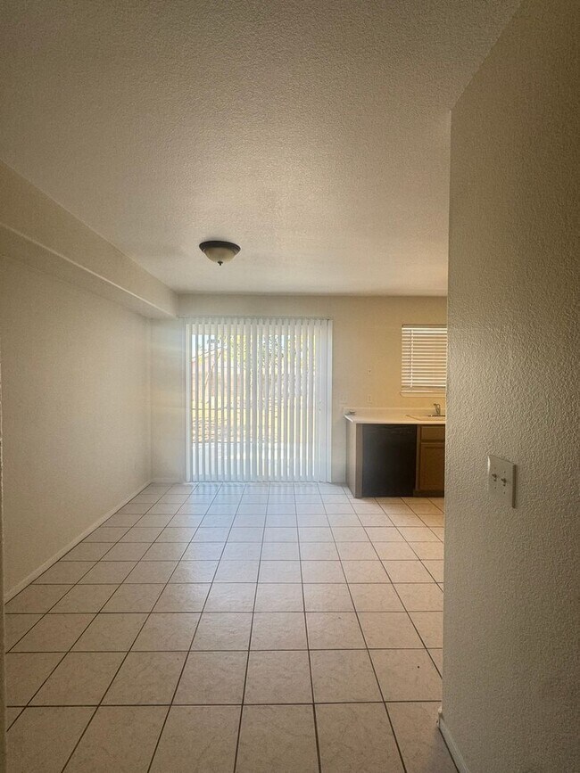 Building Photo - 7428 Jockey Ave