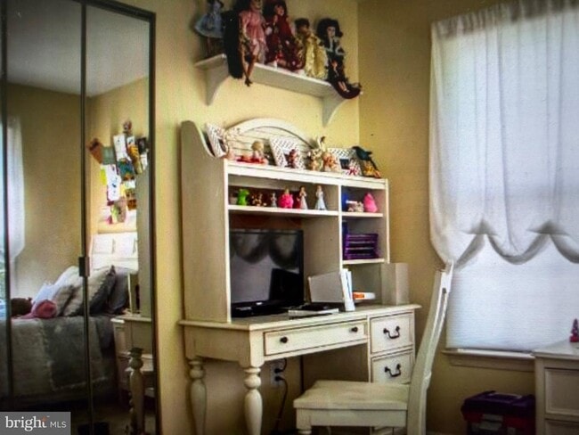 Building Photo - 6236 Walkers Croft Way