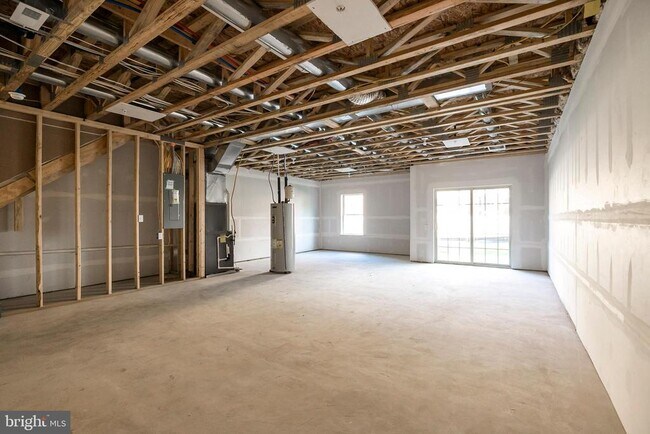 Building Photo - 9 Nicklaus Dr