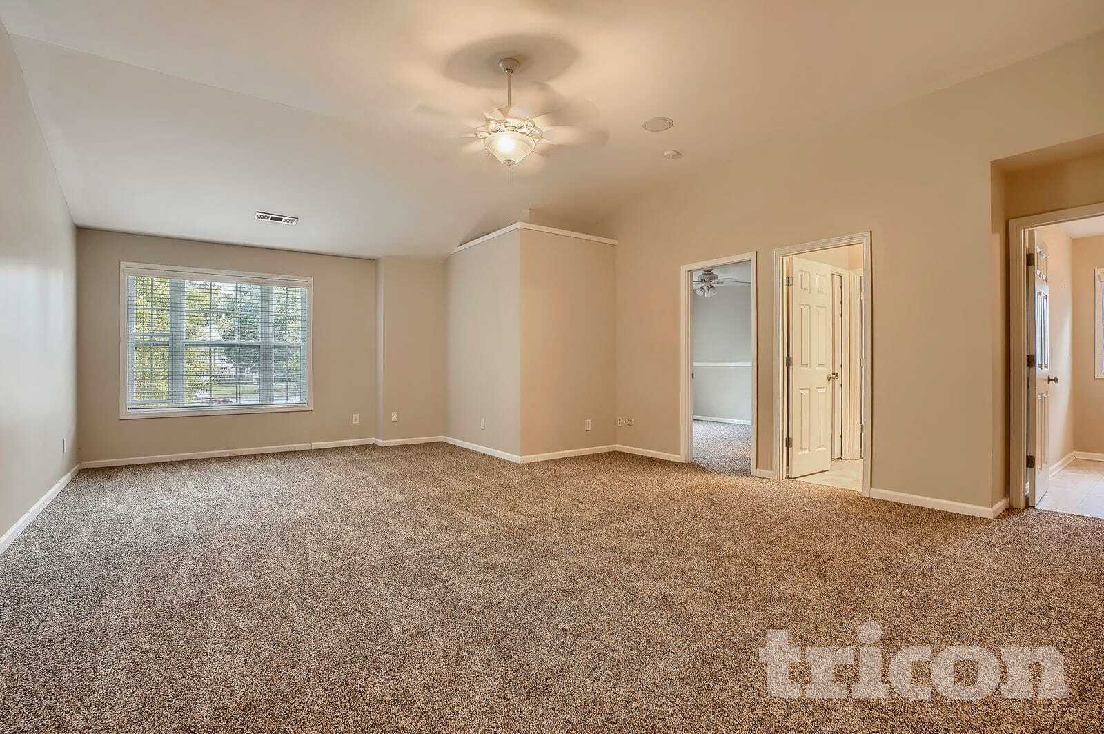 Building Photo - 341 Revolution Dr