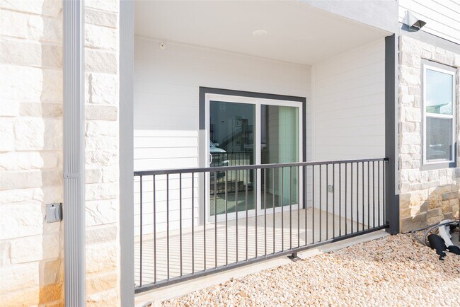 Building Photo - 2101 Reinke Rd