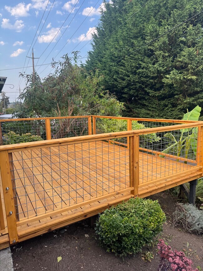 Building Photo - 5115 S 4th Ave