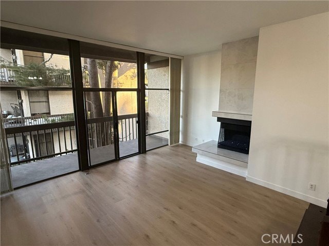 Building Photo - 7212 Marina Pacifica Dr