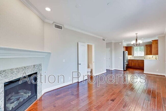 Building Photo - 241 Granada Park Cir