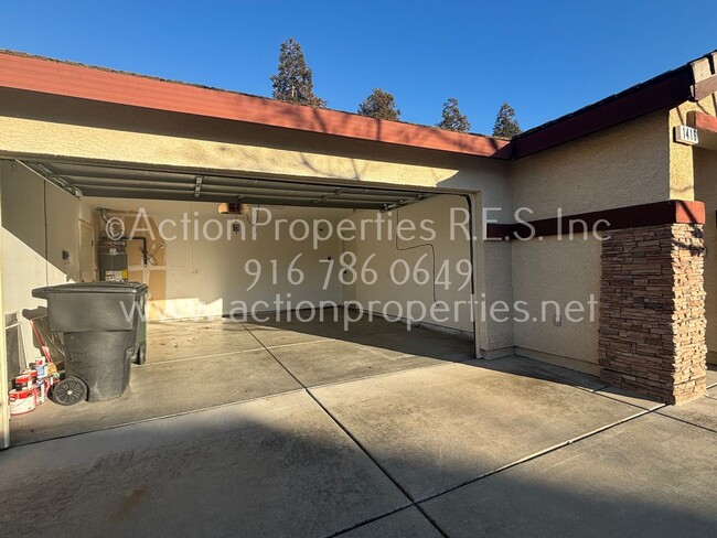 Building Photo - West Roseville LongMeadow 2 Gated, Single ...