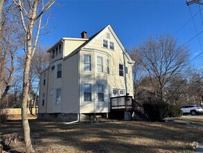 Building Photo - 19 E Cedar St