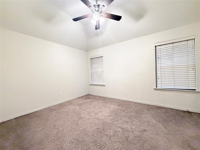 Building Photo - 907 Bainbridge Ln