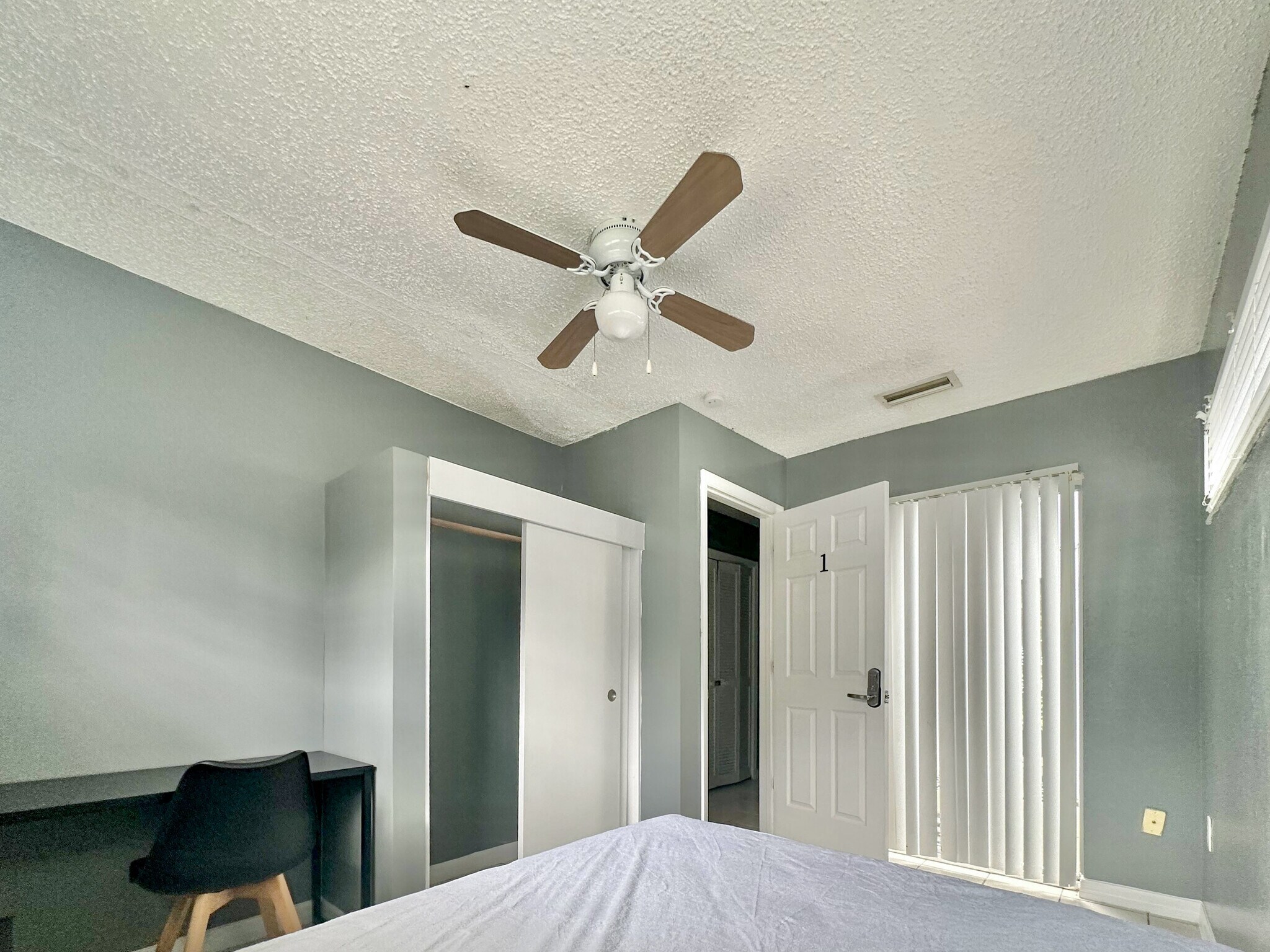 Building Photo - 5831 Sun Glo Ave