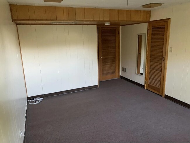 Building Photo - 3137 Belmont Ave