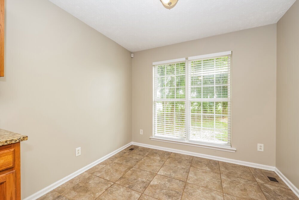 Building Photo - 210 Rapid Waters Ct