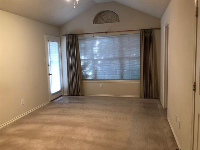 Building Photo - 2118 Stoneridge Dr