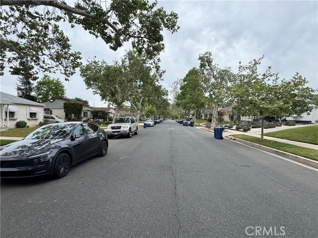 Building Photo - 240 S Mariposa St