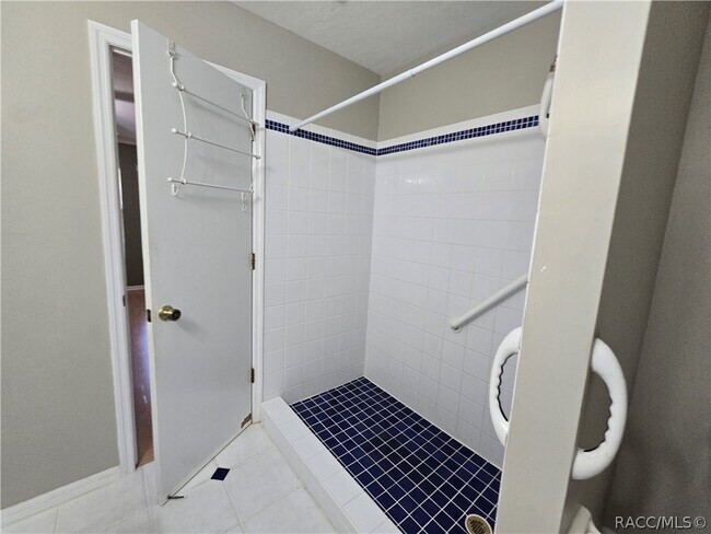 Building Photo - 2280 N Hardee Point