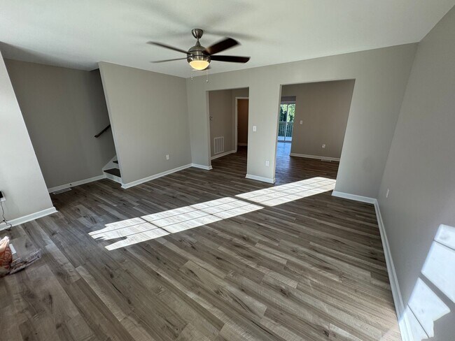 Building Photo - 167 Waddell Cir