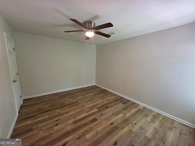 Building Photo - 76 Cobblestone Creek