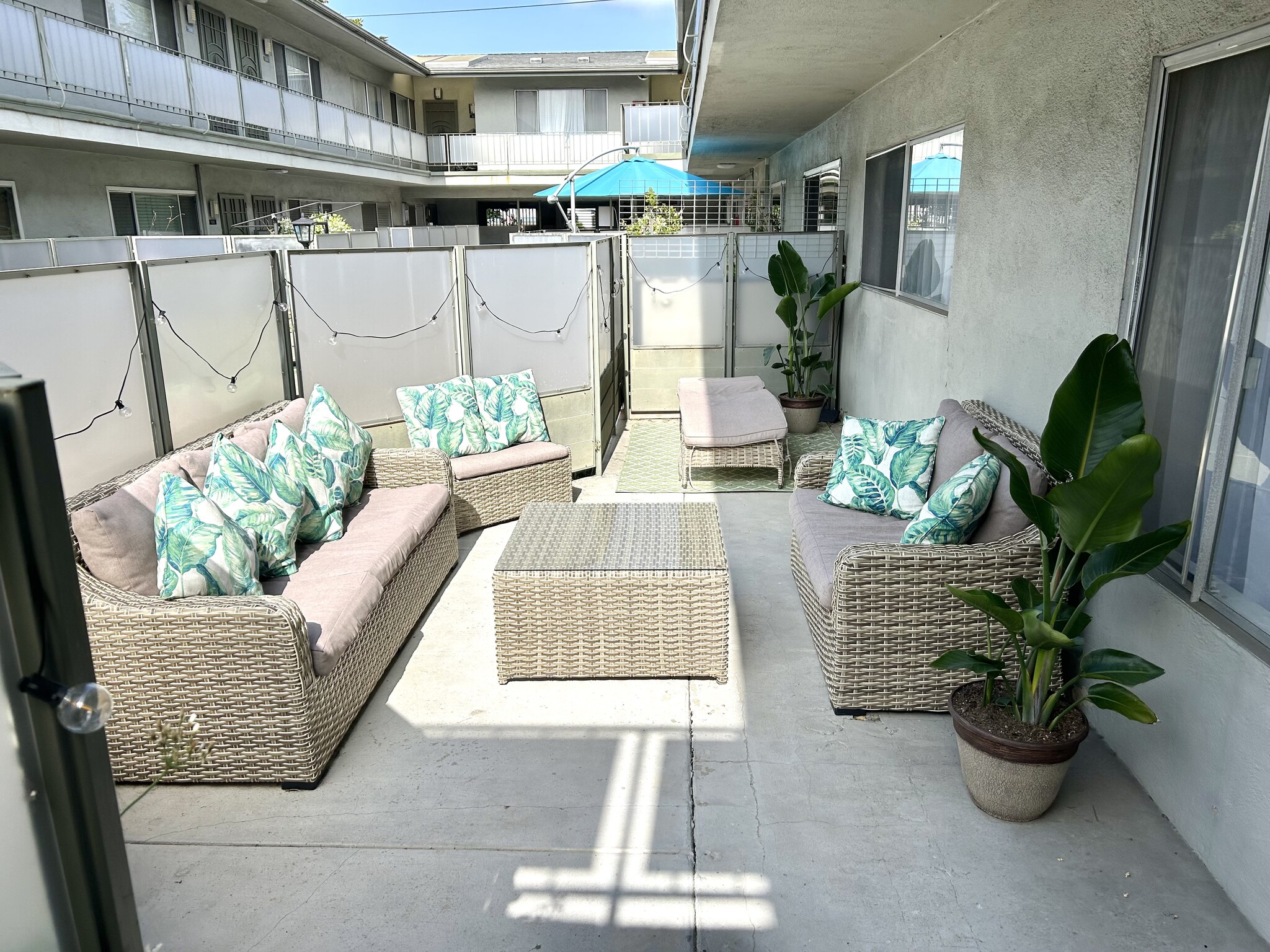 Building Photo - 800 N Eucalyptus Ave