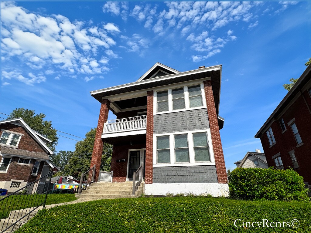 Building Photo - 2642 Madison Rd