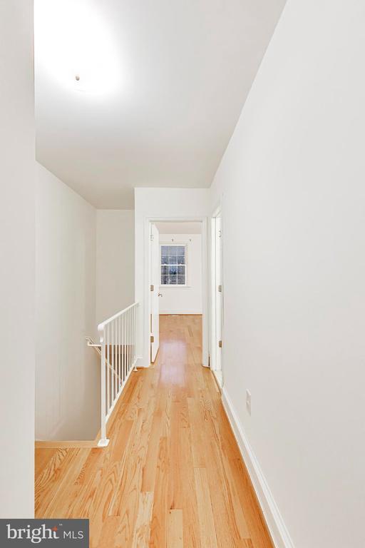 Building Photo - 1660 Beekman Pl NW