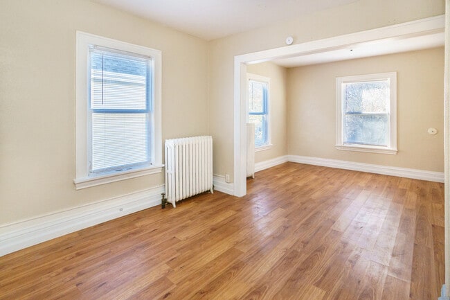 Building Photo - 3105 4th Ave S