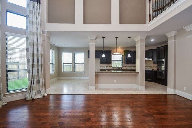Building Photo - 6034 Gracys Landing Ln
