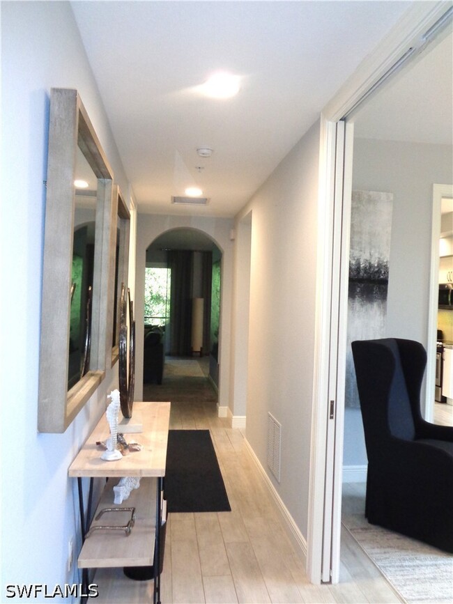 Building Photo - 575 El Camino Real