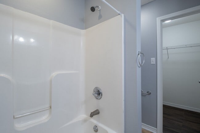 Building Photo - 4393 Wigwam Dr