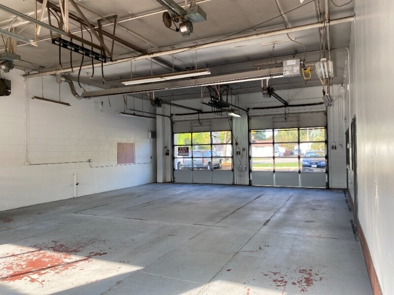 Building Photo - 2120 Rice St