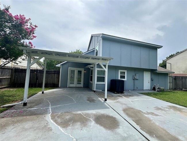 Building Photo - 10118 Spotted Horse Dr