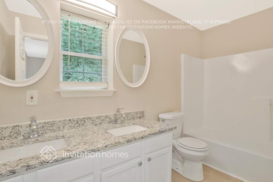Building Photo - 4004 Melvin Dr SW