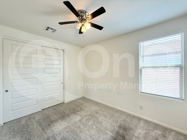 Building Photo - 747 W Nova Pl