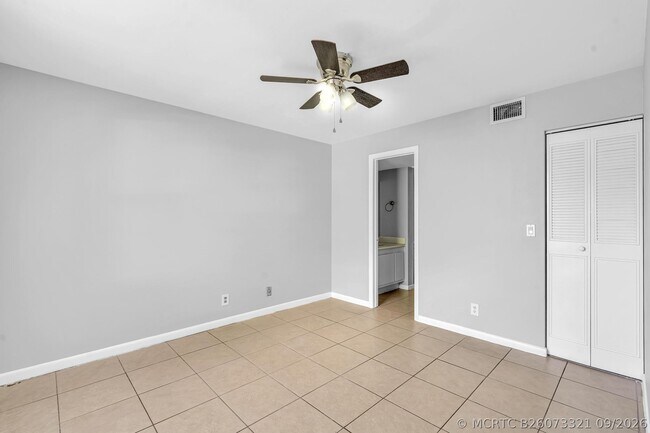 Building Photo - 21904 Lake Forest Cir