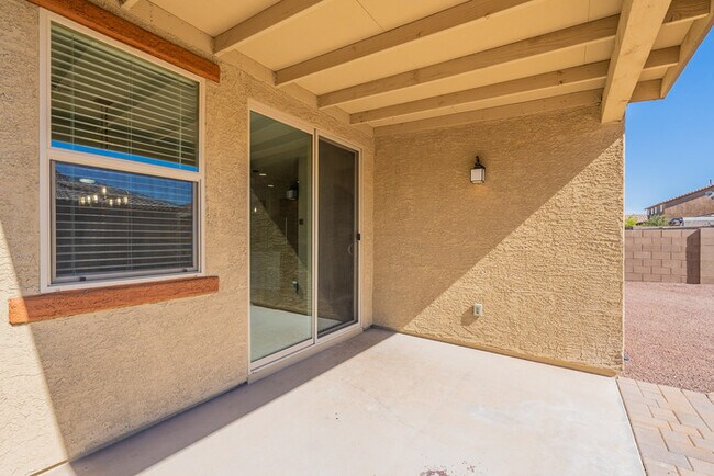 Building Photo - Gladden Farms Home