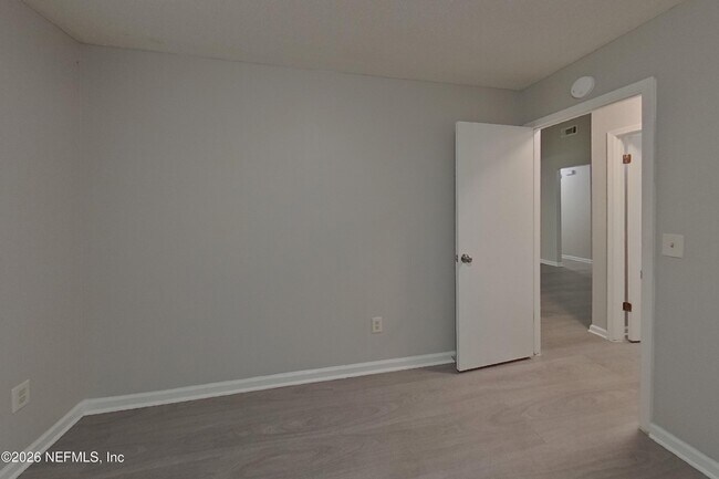 Building Photo - 3572 Raymur Villa Dr