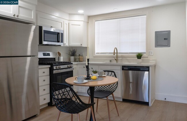 Building Photo - 4815 Appian Way