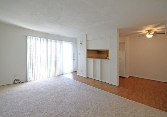 Building Photo - 1000 Heights Blvd