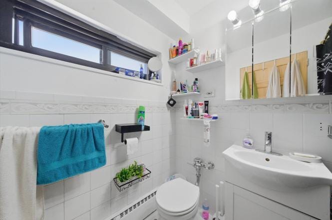 Building Photo - 6030 N Sheridan Rd