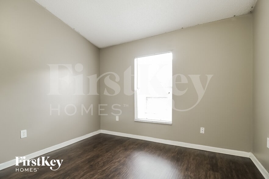 Building Photo - 7560 Groveoak Dr