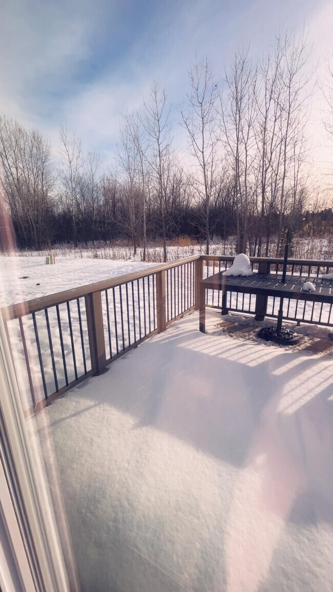 Building Photo - 3722 Park Creek Ln