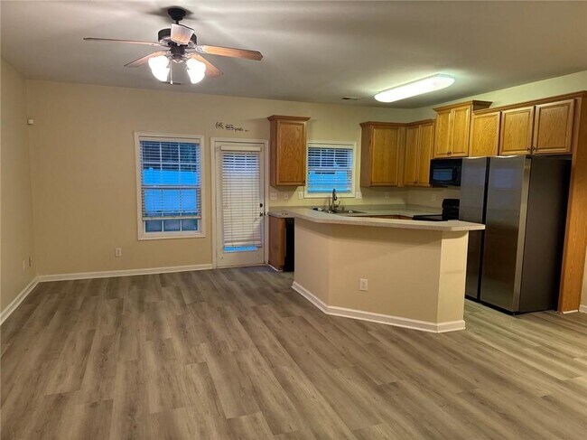Building Photo - 6452 Mossy Oak Landing