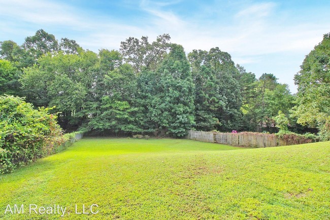Building Photo - 3 br, 2 bath House - 6201 Thermal Rd