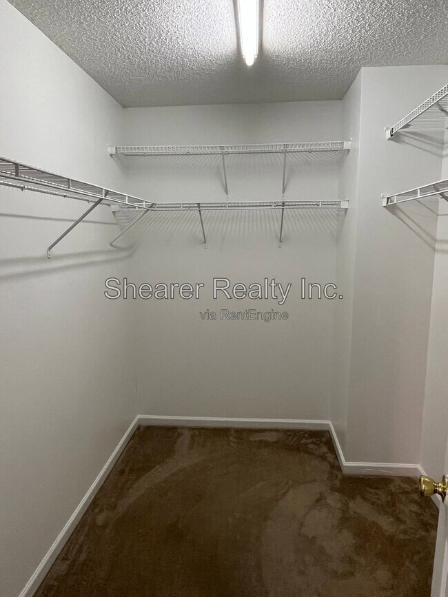 Building Photo - 10410 Pickerel Ln