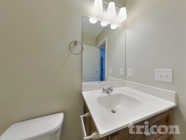 Building Photo - 1908 Susan Rd